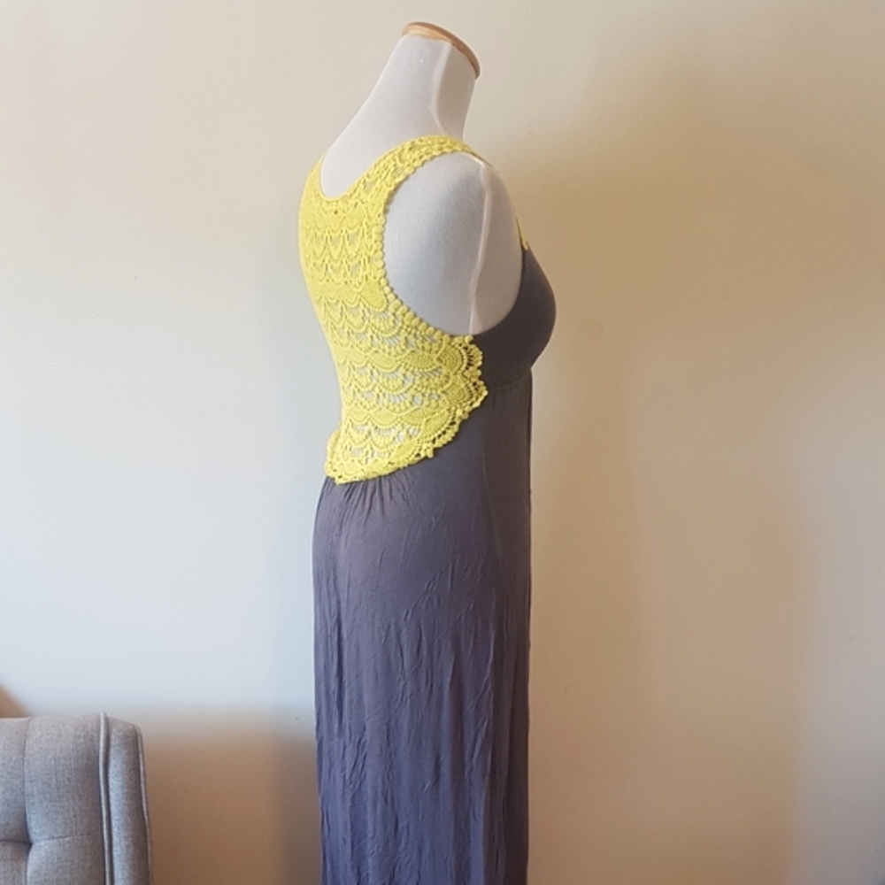 NWOT Gorgeous Full Length Dress